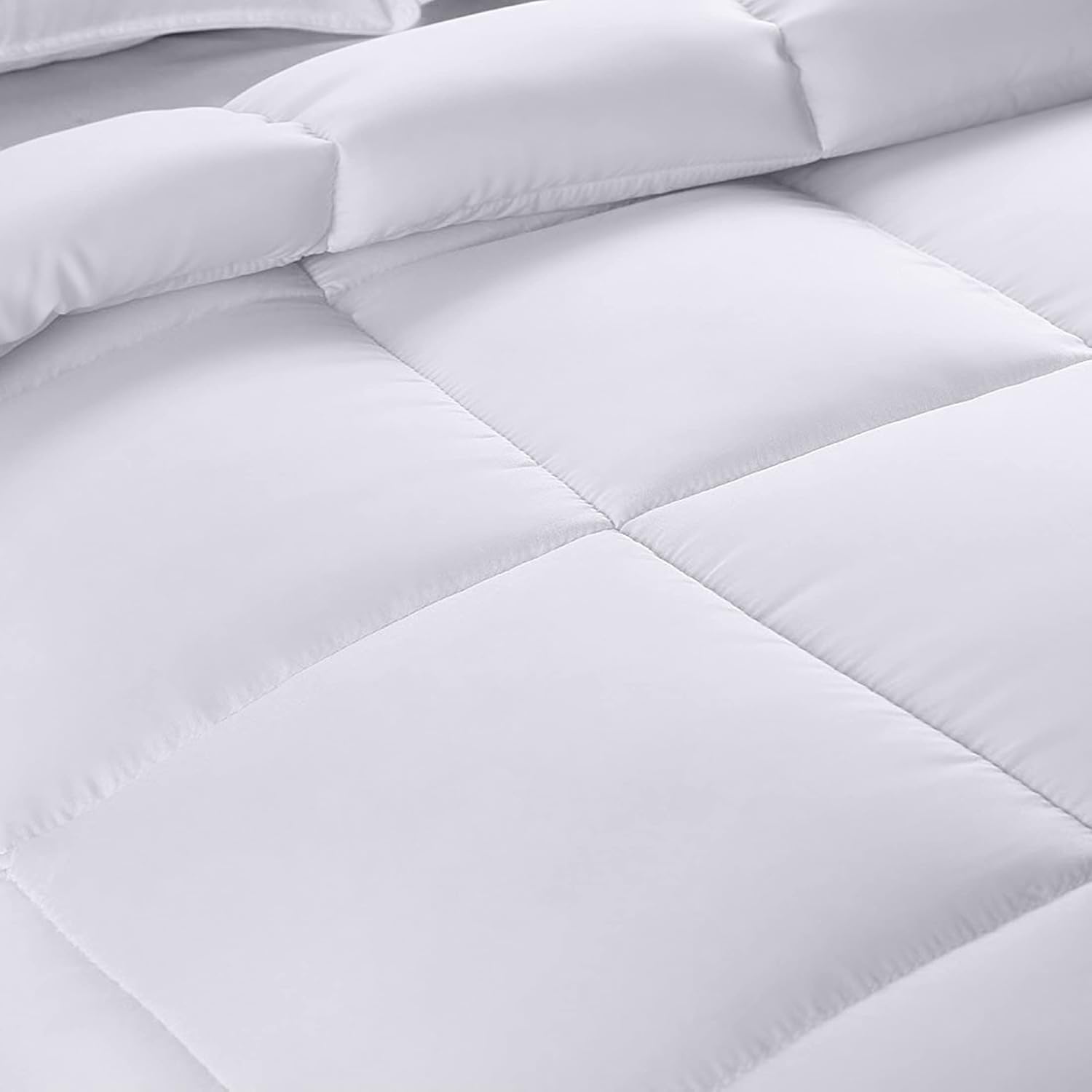 Comforters Queen Size, All Season Duvet Insert, down Alternative Box Stitched Bed Comforter with Corner Tabs, Machine Washable (White)