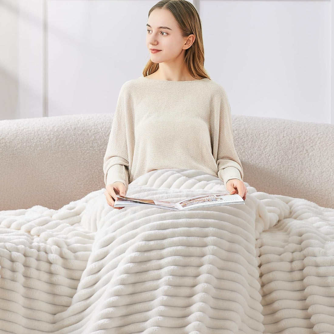 Fleece Throw Blanket for Couch - 300GSM Soft & Warm Fluffy Cream White Blanket, Decorative and Giftable Striped Blankets for Women, Men, 50"X60"