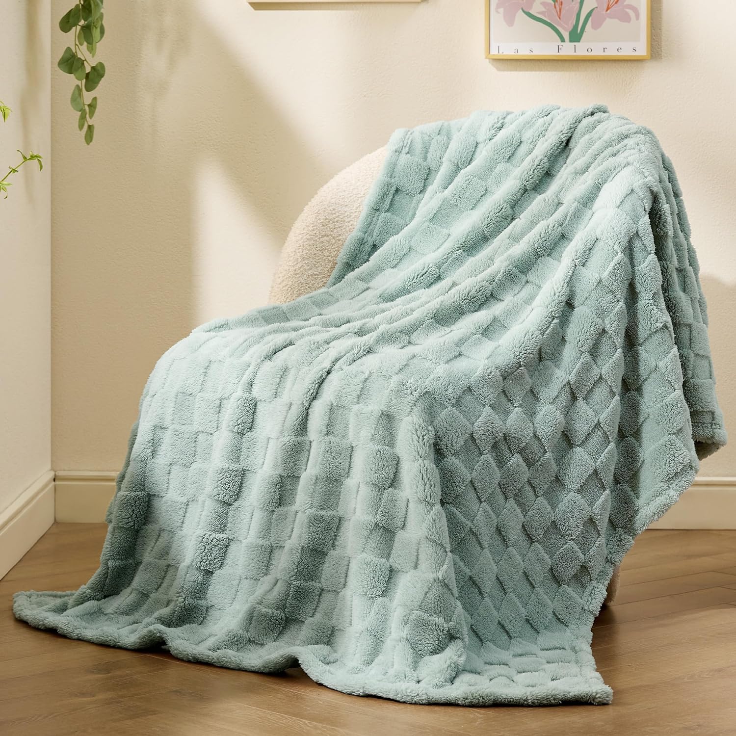 Sage Green Fleece Blanket for Couch - Checkered Throw Blanket for Women, Cute Soft Cozy Blanket for Girls, 50X60 Inches