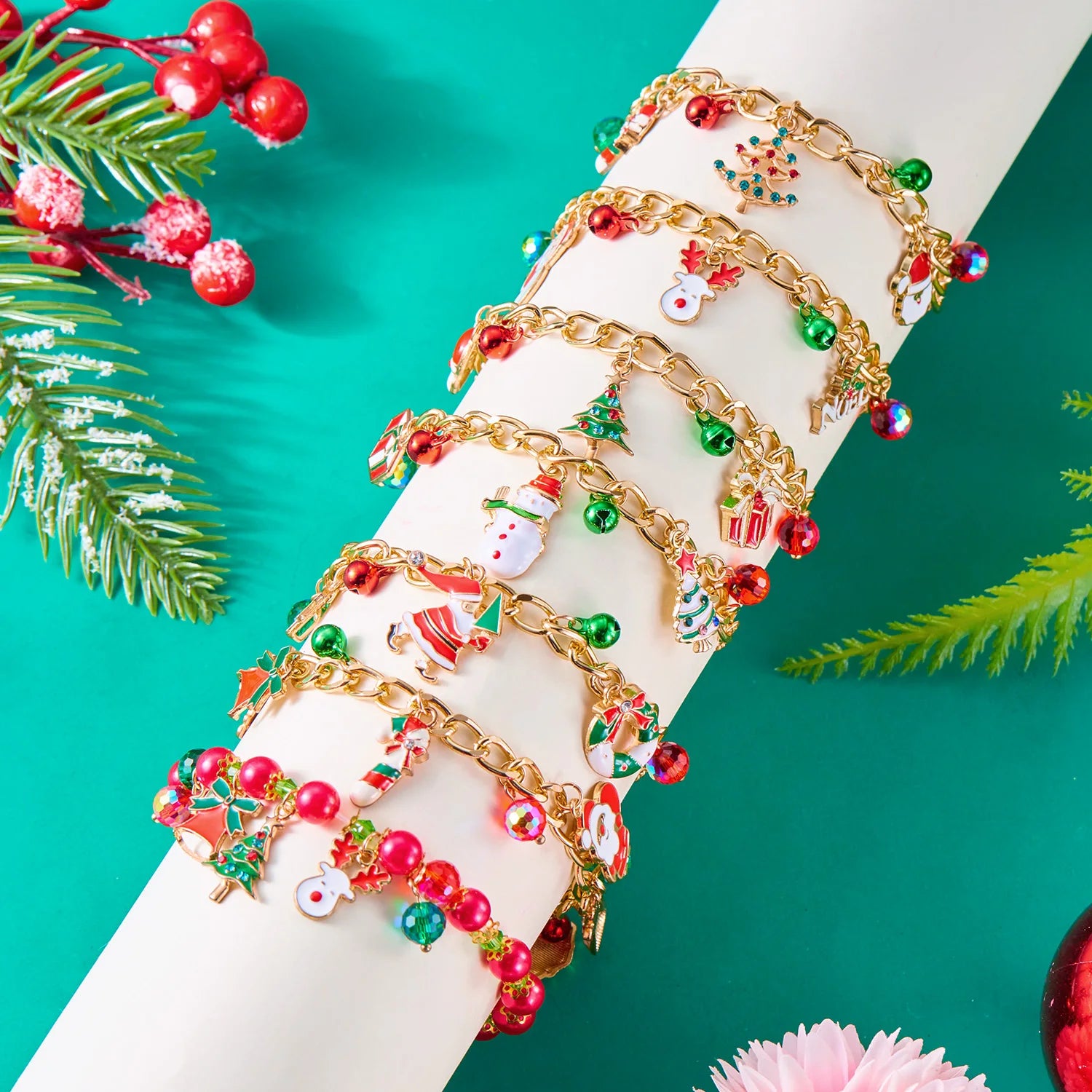 Fashion Christmas Chain Bracelet for Women Sweet Christmas Tree Snowflake Santa Claus Bell Bracelet Xmas Holiday Party Jewelry