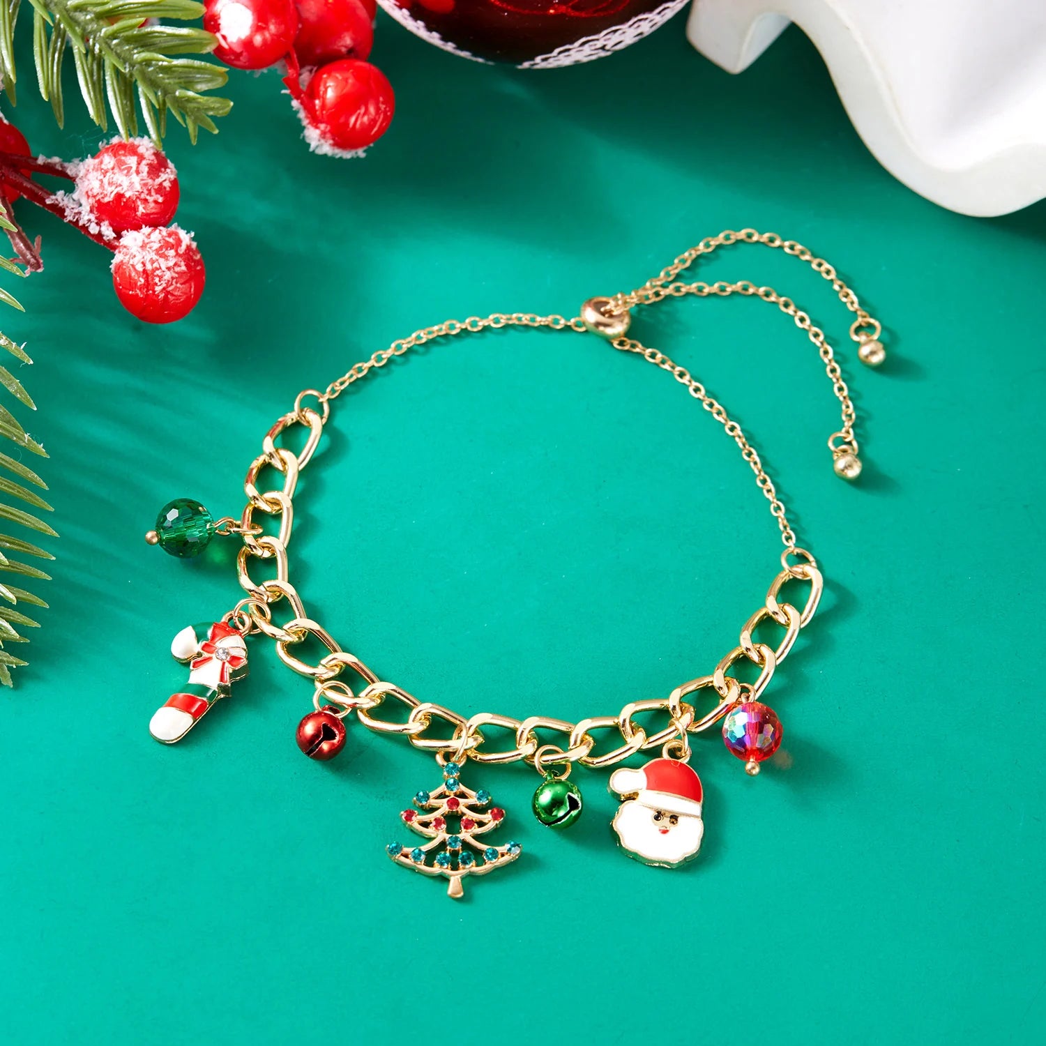 Fashion Christmas Chain Bracelet for Women Sweet Christmas Tree Snowflake Santa Claus Bell Bracelet Xmas Holiday Party Jewelry